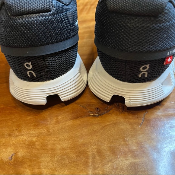 Women’s on clouds - Picture 6 of 7